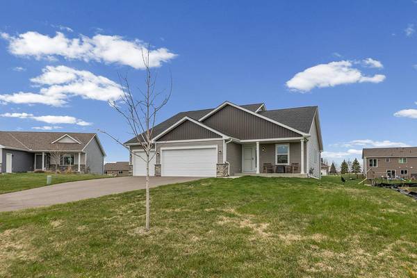 909 Emily CT NE, Montgomery, MN 56069
