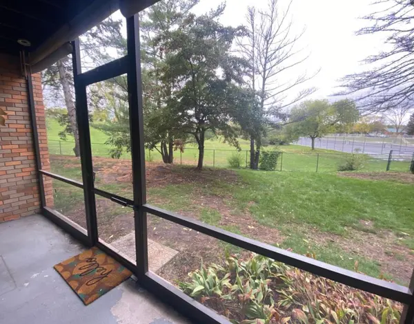 3200 Virginia AVE S #104, Saint Louis Park, MN 55426