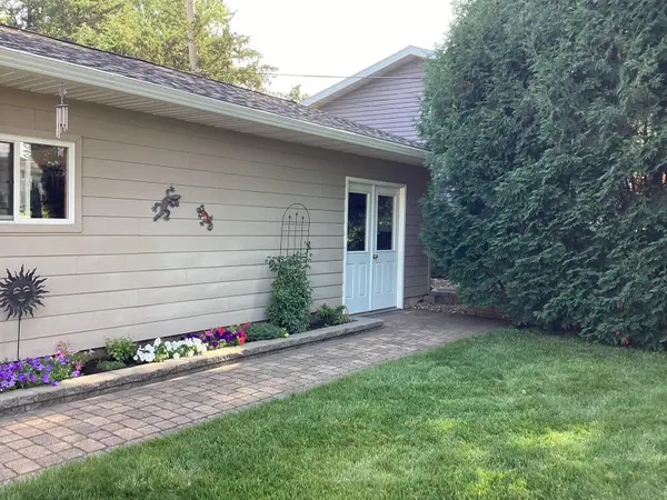1306 Foothills BLVD, Albert Lea, MN 56007