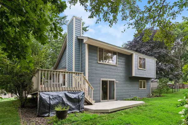 7865 Grinnell CT E, Lakeville, MN 55044