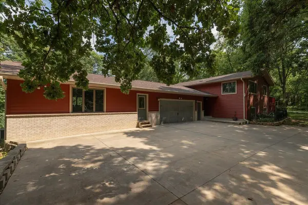 2222 Schmidt CT SE, Rochester, MN 55904