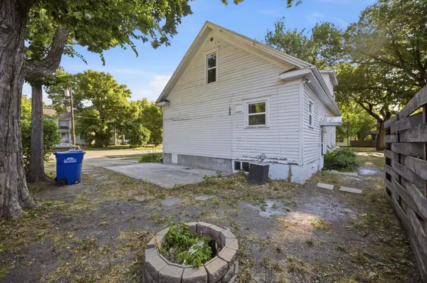 403 14th ST S, Fargo, ND 58103