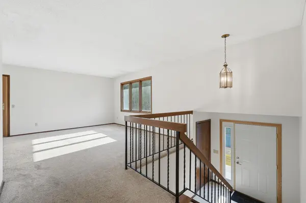 14708 Embry PATH, Apple Valley, MN 55124