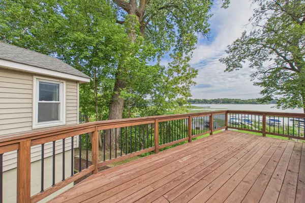2149 Cardinal LN, Mound, MN 55364