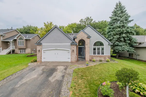 5962 N Ridge DR, Savage, MN 55378