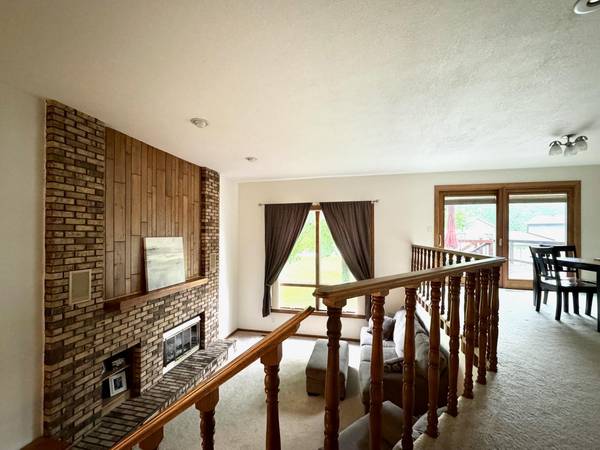 404 Crescent DR, Albert Lea, MN 56007