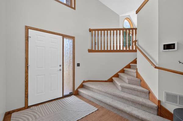 10288 Kali AVE NE, Albertville, MN 55301