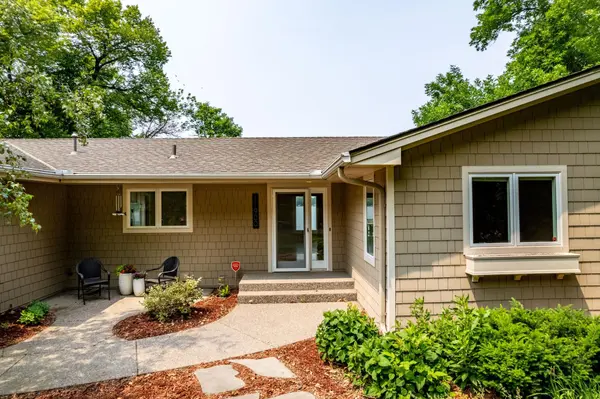11900 54th AVE N, Plymouth, MN 55442