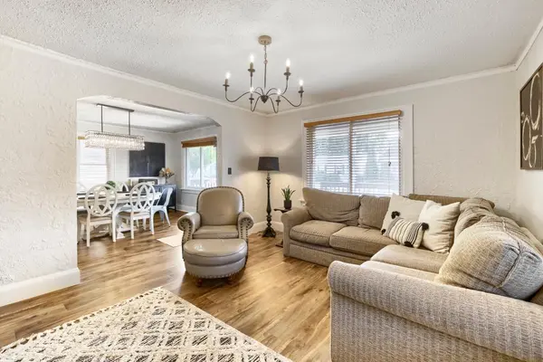 454 4th AVE S, South Saint Paul, MN 55075