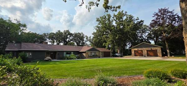 106 Ridge RD, Albert Lea, MN 56007
