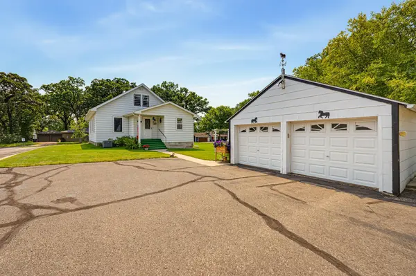 725 5th AVE SW, Hutchinson, MN 55350