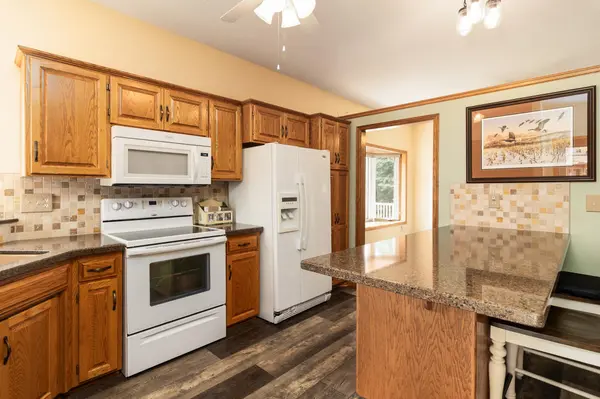 193 Goldfinch LN, Clearwater, MN 55320