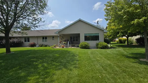 1405 26th ST SW, Austin, MN 55912