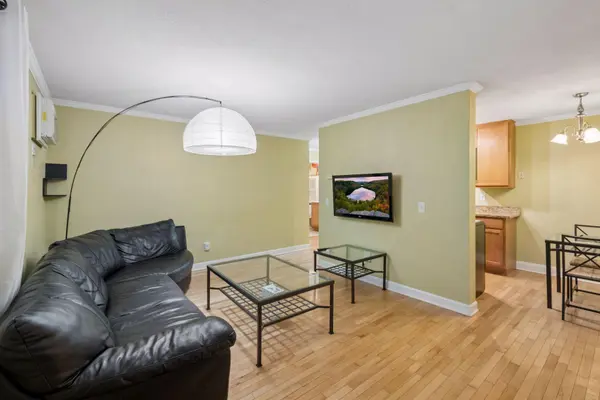2732 Grand AVE S #1, Minneapolis, MN 55408