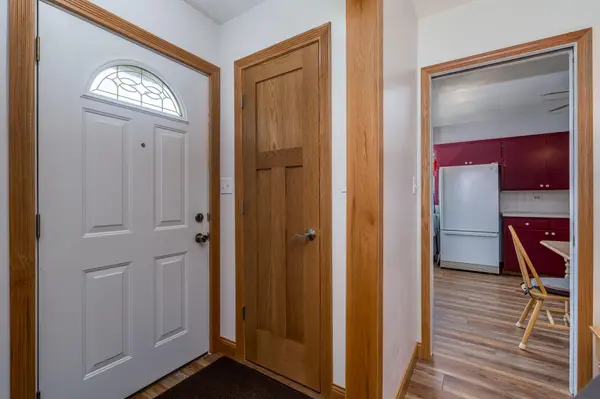 48186 Old River Bluff RD, Saint Peter, MN 56082