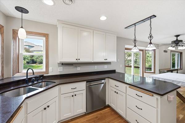 6592 Albert CT, Lino Lakes, MN 55038