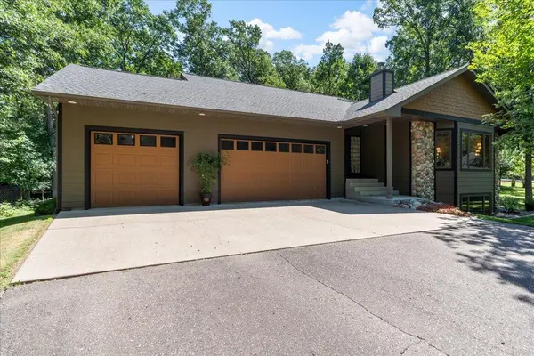 11808 Maplewood DR SW, East Gull Lake, MN 56401