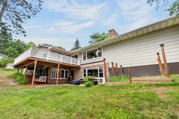 512 Hale Lake LN, Grand Rapids, MN 55744