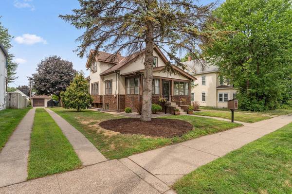 2100 5th ST NE, Minneapolis, MN 55418