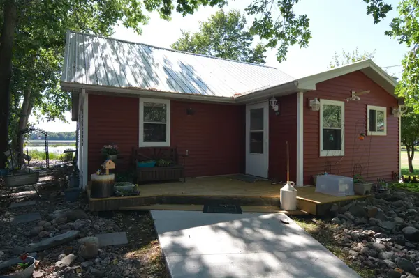 1215 Lake Shore BLVD, Wahkon, MN 56386
