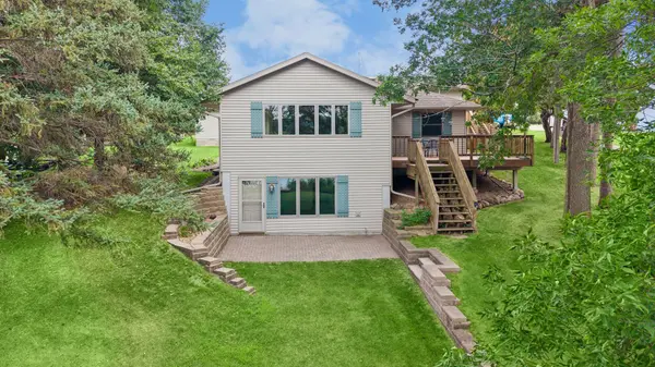 5162 114th AVE SE, Clear Lake, MN 55319
