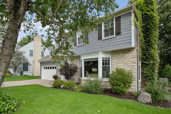 3308 W 55th ST, Edina, MN 55410