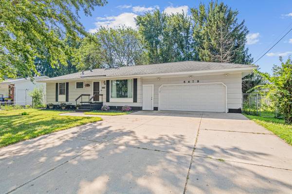 6678 166th ST W, Rosemount, MN 55068