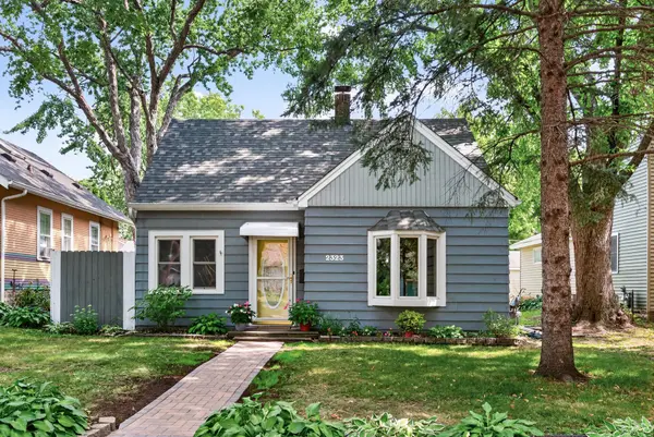 2323 Standish ST, Saint Paul, MN 55108