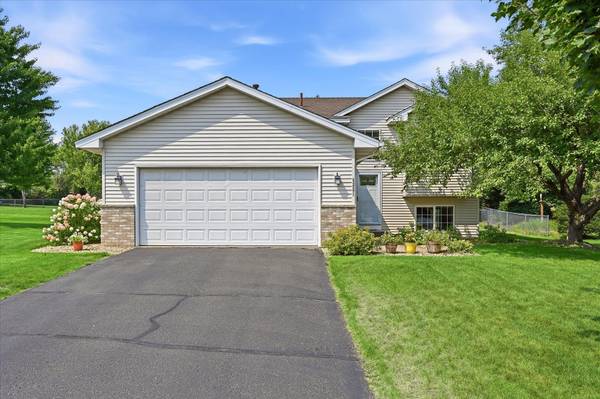 6221 152nd AVE NW, Ramsey, MN 55303