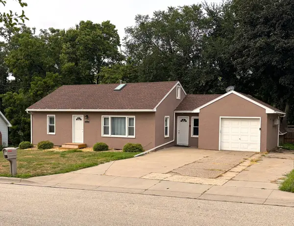 1519 Central Park ST, Red Wing, MN 55066
