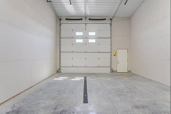 5836 Barthel Industrial DR NE ##2, Albertville, MN 55301