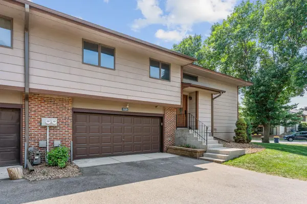 1525 Pheasantwood TRL, Northfield, MN 55057