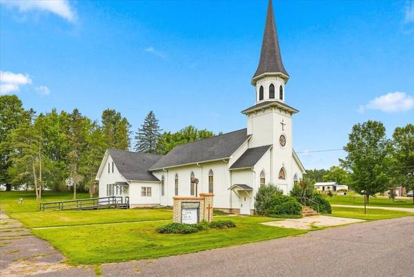 221 2nd ST, Deer Park, WI 54007