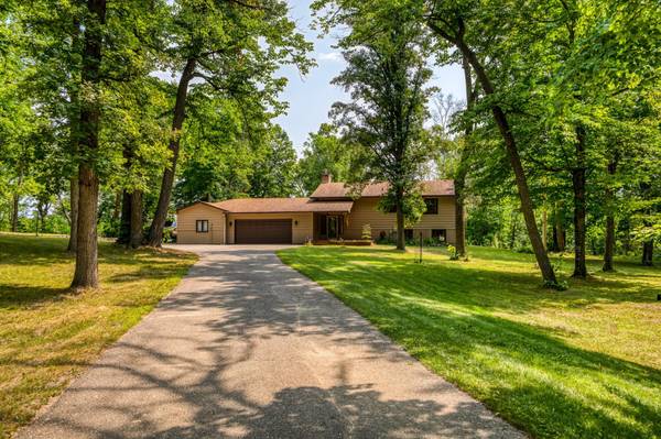 1944 Island View DR NE, Bemidji, MN 56601