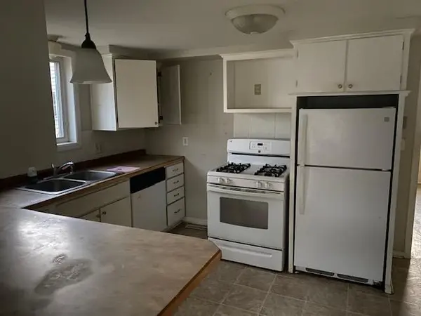 321 S Main ST, Lake Crystal, MN 56055
