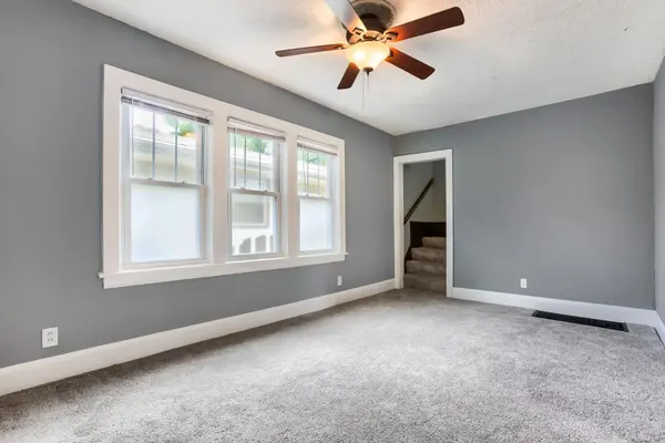 138 13th AVE N, South Saint Paul, MN 55075