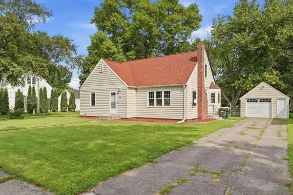 308 Colfax AVE NW, Renville, MN 56284