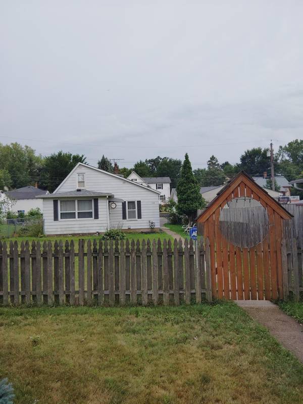 1744 York AVE, Saint Paul, MN 55106