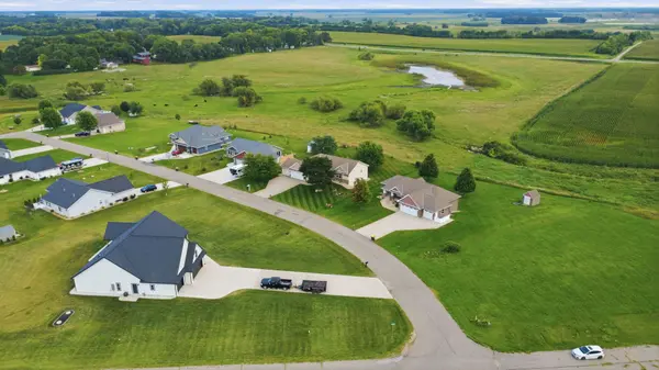 2759 11th AVE SE, Willmar, MN 56201
