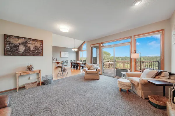 553 Tuttle DR, Hastings, MN 55033