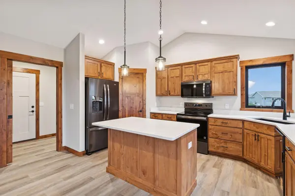 238 Eagle Ridge Drive, Roberts, WI 54023