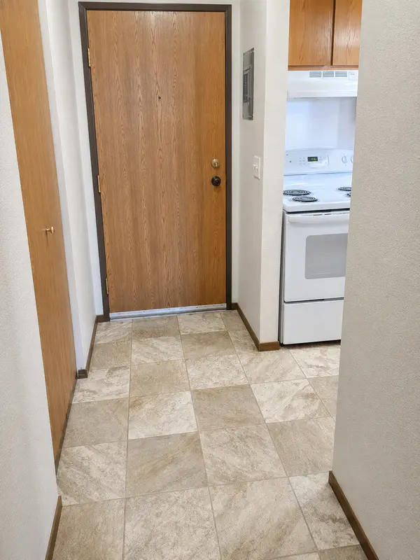 318 Spruce ST ##203, Paynesville, MN 56362