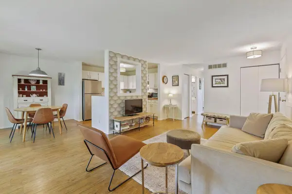 7267 Hunters RUN #46C, Eden Prairie, MN 55346