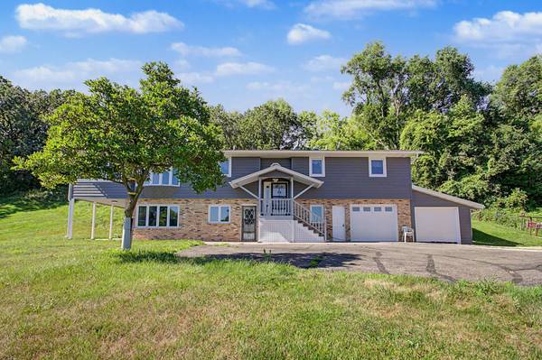 12785 James AVE, Hastings, MN 55033