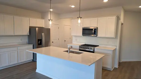 19204 Goldenrod TRL, Corcoran, MN 55340
