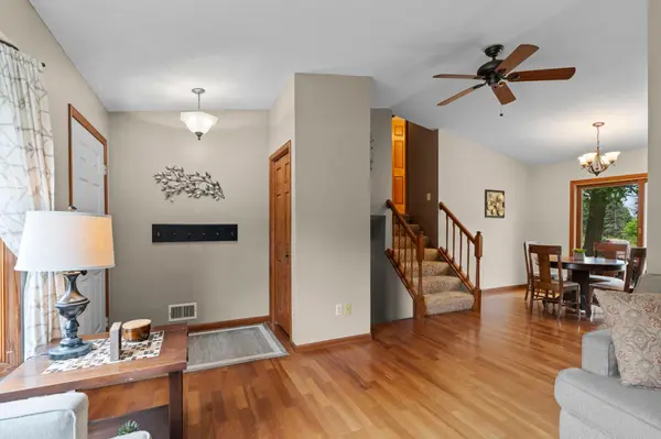 1555 Lamotte CIR, Lino Lakes, MN 55038