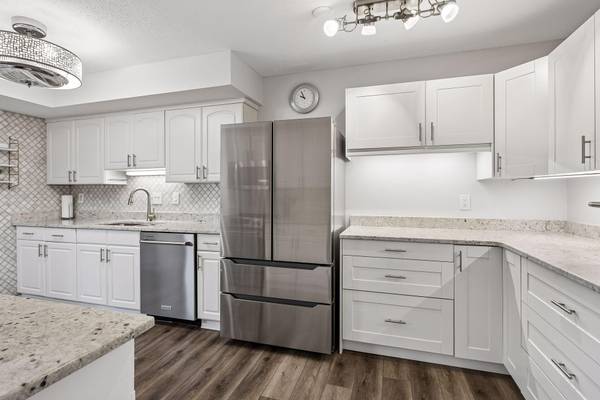 3412 Oak Ridge RD #308, Hopkins, MN 55305