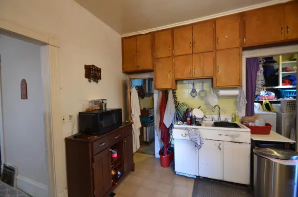 506 4th ST S, Moorhead, MN 56560