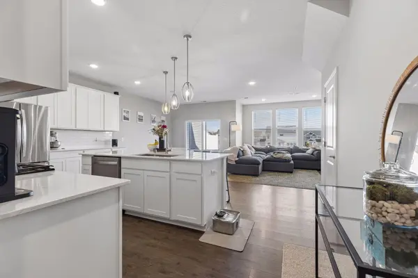 11335 Brookview RD, Woodbury, MN 55129