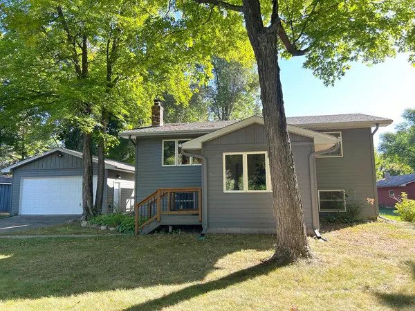 16542 329th AVE, Isle, MN 56342